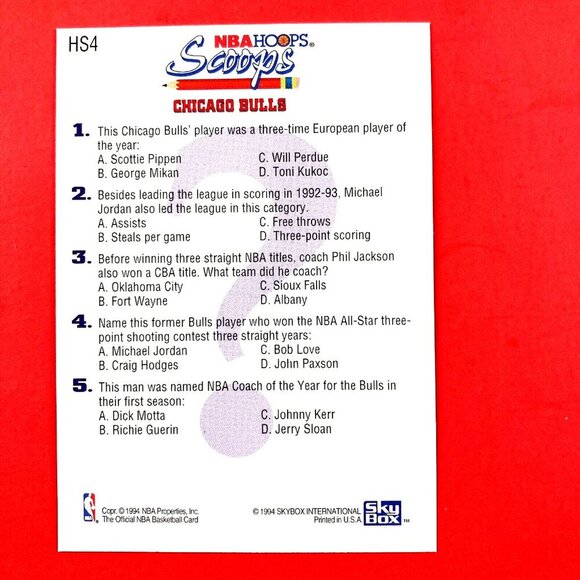 Scottie Pippen 1993-94 NBA Hoops Scoops Card #4 Chicago Bulls - Picture 2 of 2